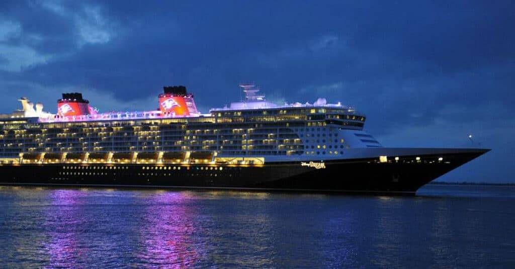 The World's First ZeroEmission Cruise Ship Altoo AG