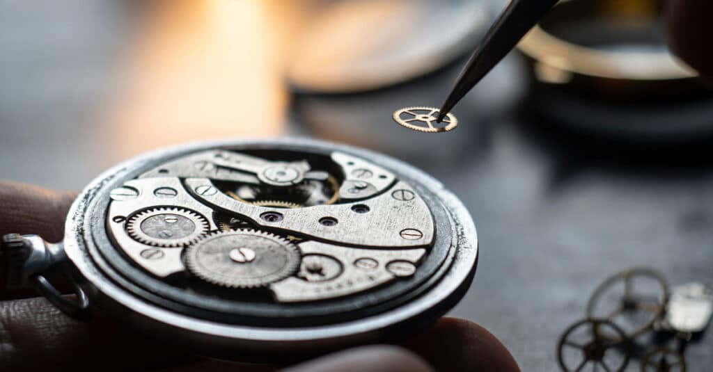 The 2023 Swiss Watch Industry In Review | Altoo AG